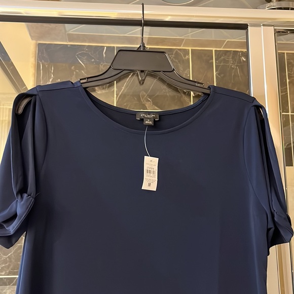 Ann Taylor Factory navy blue blouse, size M, NWT. - Picture 2 of 7